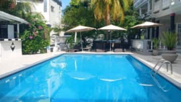 Classic Studio | Pool | Outdoor pool, pool umbrellas, sun loungers