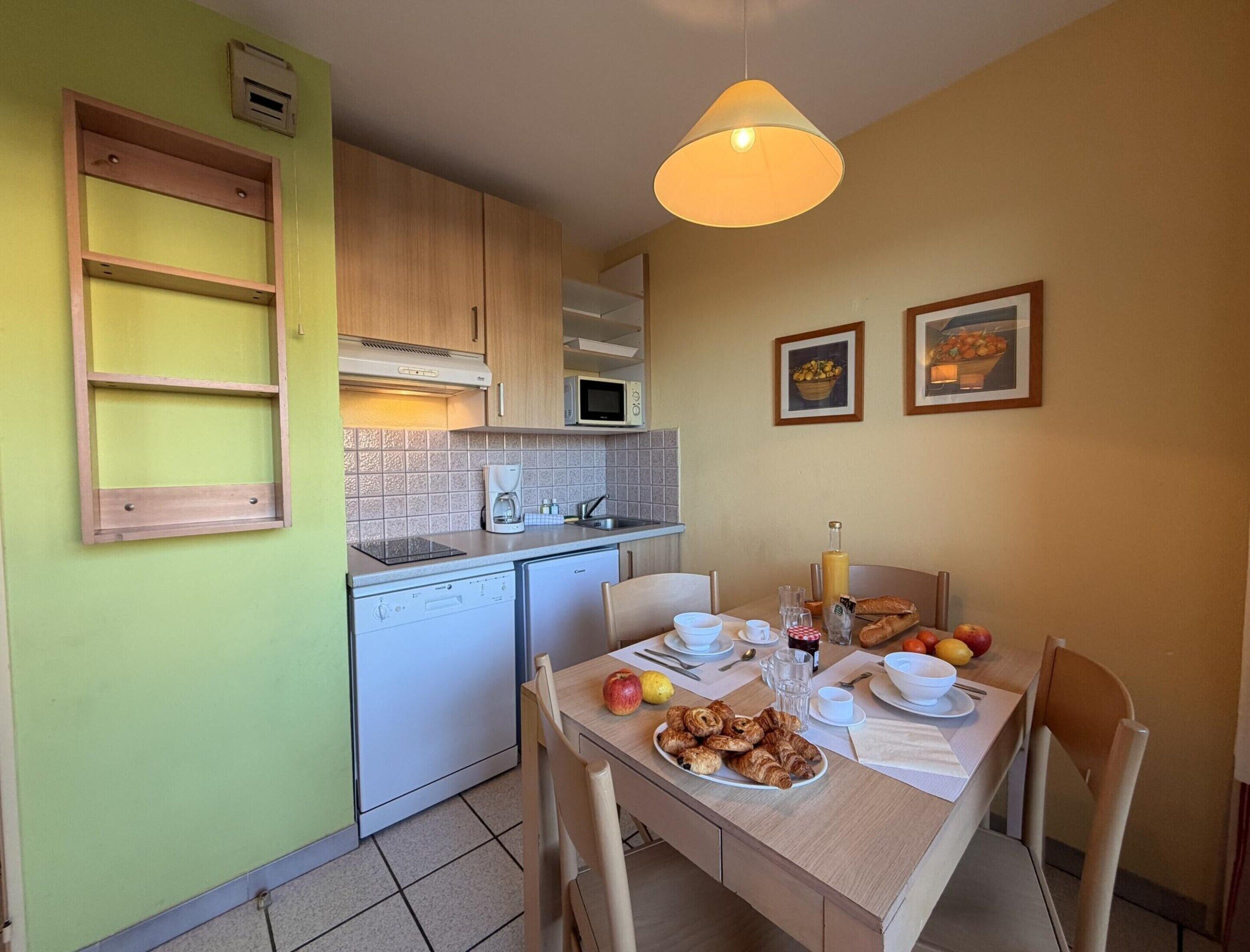 Apartment | Private kitchen | High chair