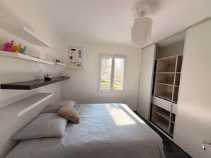 Room - Vrbo Property (Saint jean d’illac)