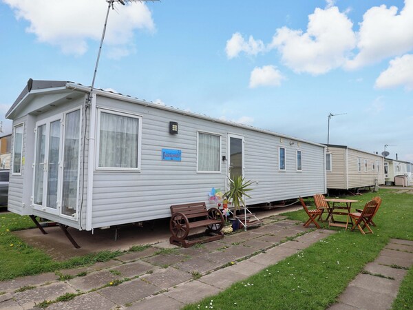 15 Cherry Tree Walk - Rhyl