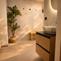 Estudio familiar | Baño | Ducha, secador de pelo, toallas y jabón