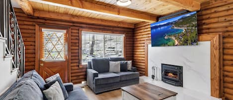 Smart TV, fireplace