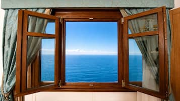 Family Suite, Sea View | Pemandangan dari bilik