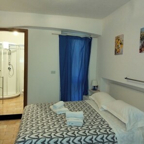 Room - APTBellavista (Corniglia)