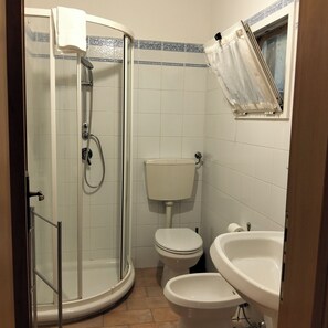 Bathroom - APTBellavista (Corniglia)