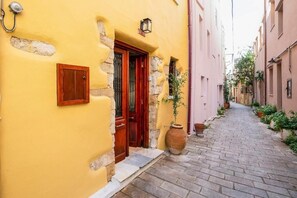 Exterior detail - Maisonette in center of Chania with roofgarden! (Chania)