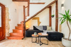 Living area - Maisonette in center of Chania with roofgarden! (Chania)