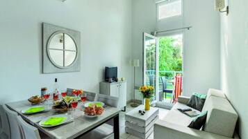 Apartment | Tempat makan