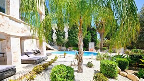 Pool - Amelia Bay 2 - Exceptional 5 Bedroom Villa (Coral Bay)