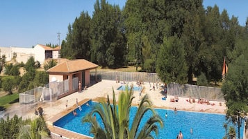 Apartment | Pool | Outdoor pool