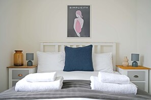 House | 3 bedrooms, Internet - The Green - Stylish Home Sleeps 6 With Parking (York)