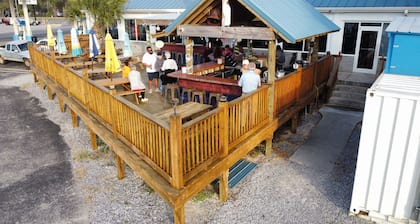 Reel Em' Inn -3bdr 2.5ba Waterfront Home Located at Pier98 Marina -Pets Welcome