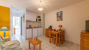 Apartment | Dining