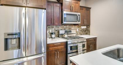 4 Mi to Easter Lake Park! Inviting Rental w/ Patio