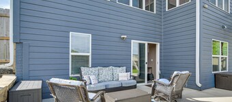 4 Mi to Easter Lake Park! Inviting Rental w/ Patio