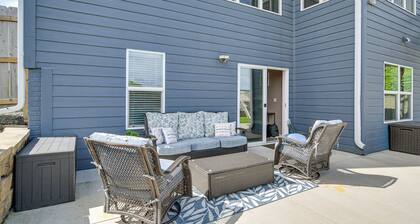 4 Mi to Easter Lake Park! Inviting Rental w/ Patio