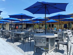 Outdoor dining - Ocean View - Admiral's Row 313-Professionally Managed by HHIB&T Vacation Rentals (Hilton Head Island)