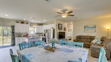 House (3 Bedrooms) | Front of property