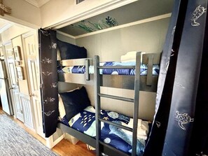 Room - Ocean View - Ocean Villas B320 is brought to you by OSRP. (Hilton Head Island)