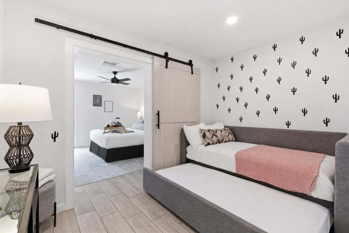 4 bedrooms, iron/ironing board, travel cot, free WiFi