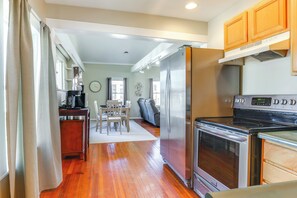 Interior - Walkable 2-unit Home Near Dtwn Seneca Falls! (Seneca Falls)