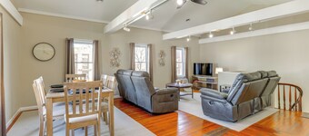 Walkable 2-unit Home Near Dtwn Seneca Falls!