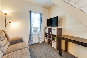 Interior - Walkable 2-unit Home Near Dtwn Seneca Falls! (Seneca Falls)