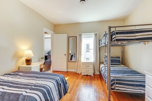 Interior - Walkable 2-unit Home Near Dtwn Seneca Falls! (Seneca Falls)