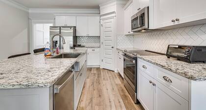 Easy Access to Golf Club & Dtwn: Augusta Basecamp