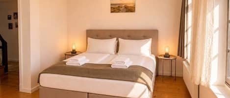 WiFi, bed sheets