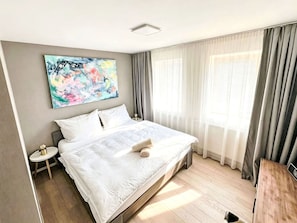 6 Schlafzimmer, Reisekinderbett, kostenloses WLAN