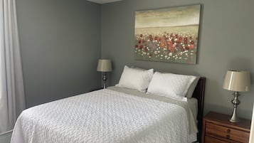 2 habitaciones, escritorio, tabla de planchar con plancha y wifi gratis