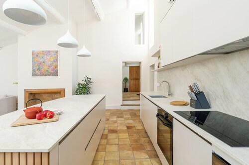 Uzes, Place aux Herbes, Penthouse Le Belvedere , 360 city view Rooftop et clim