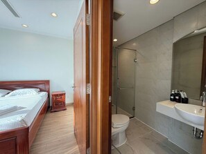 Bathroom - vinhomes dada apartment centralpark (THANH MY TAY)