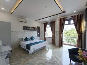Standard Villa - Aroma-Pool-Breakfast-Man Thai beach (Da Nang)