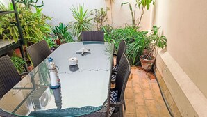 Outdoor dining - Wohnung Huerta del Obispo by Interhome (Cádiz)
