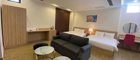Desk, laptop workspace, free WiFi
