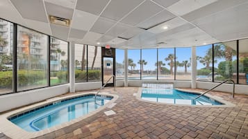 Condo, 2 quartos | Piscina