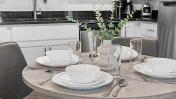 Condo, 2 Bedrooms | Private kitchen | Fridge, oven, coffee/tea maker