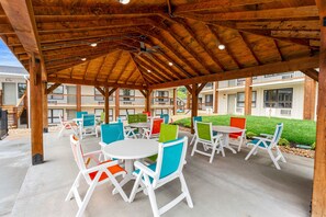 Appartement, 2 slaapkamers | Buiten dineren