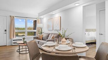 Condo, 2 Bedrooms | Living area
