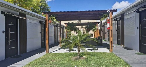 Jardines Inn