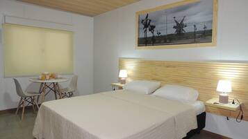 Deluxe Double Room, Garden View | Laptop workspace, free WiFi