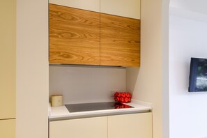 Interior - Suites 21 Luxury Apartment (Sorrento)