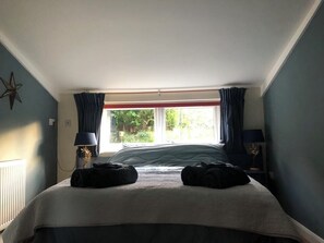 2 quartos, ferros/tábuas de passar roupa, Wi-Fi de cortesia