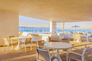 Outdoor dining - Harbor 171 – Oceanview Condo + Rooftop Pool (28th Floor) (Puerto Vallarta)