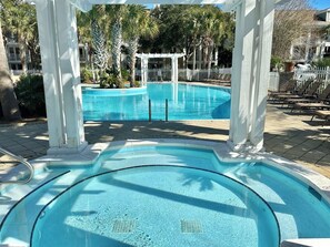 A heated pool - In Baytowne Wharf Minutes from Beach 461 OPN (Miramar Beach)