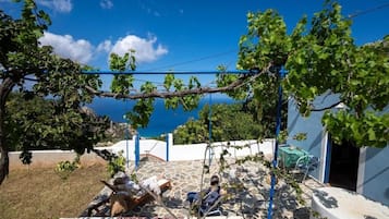 Cottage, patio | Terras