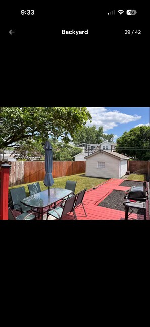 Outdoor dining - Beautiful 3 Story Home in Best Tower Grove Location (St. Louis)