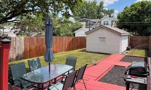 Outdoor dining - Beautiful 3 Story Home in Best Tower Grove Location (St. Louis)